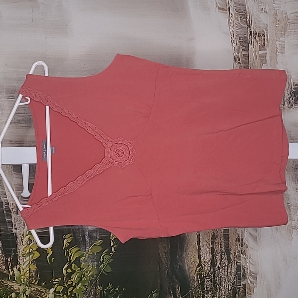 Apt 9 Stretch Womens Medium sleeveless tank lace doily coral top